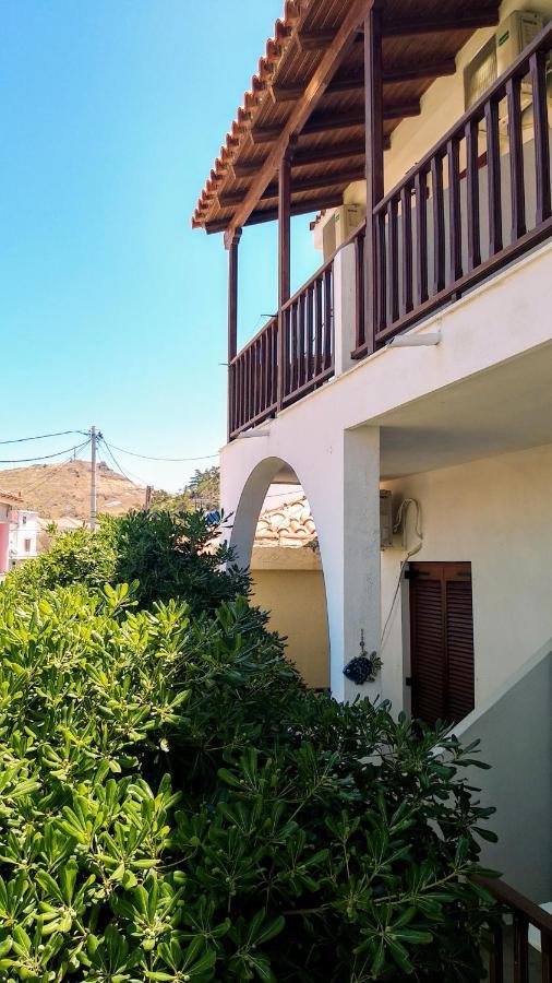 Aparthotel Ilaira Skala Eresou Esterno foto