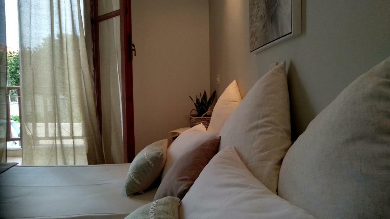 Aparthotel Ilaira Skala Eresou Esterno foto